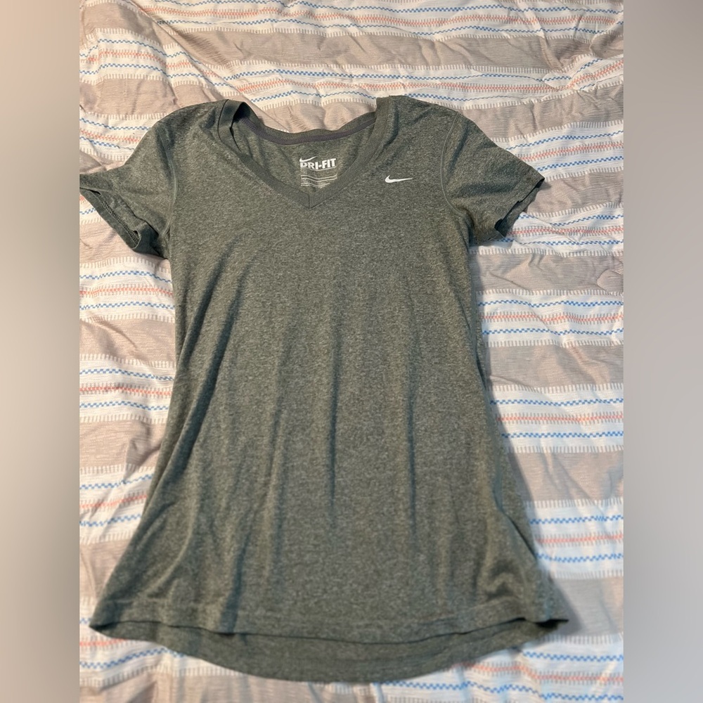 Nike Women's Short Sleeve Gray Tee